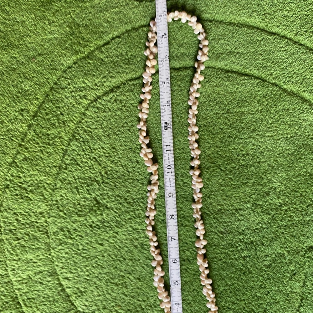 Shell necklace - Picture 5 of 6